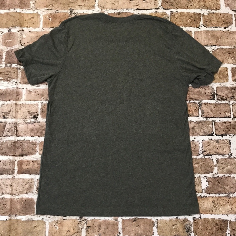 💚❤️SALE💚❤️🎄Merry Christmas Wild Trees T-Shirt🎄 - Picture 4 of 10